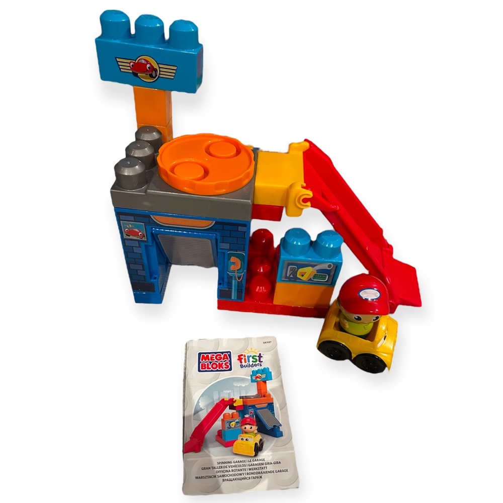 MEGA BLOKS First Builders Garage Set - Picture 1 of 3